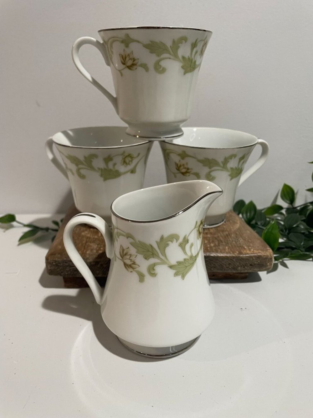 Mikasa Trousseau 9362 Fine China Creamer & 3 Coffee Cups Set Japan